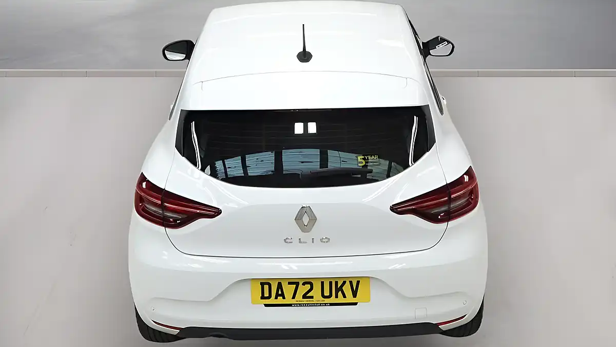Used 2022 Renault Clio Evolution White - Interior and Exterior details 12