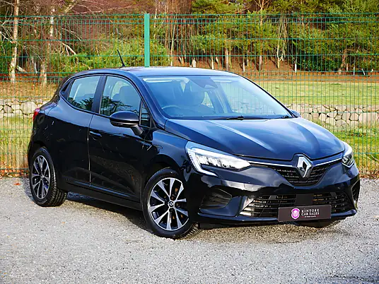 2022 Renault Clio Iconic 1.0 TCe