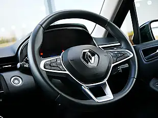 Used 2022 Renault Clio Iconic Diamond Black - Interior and Exterior details 16