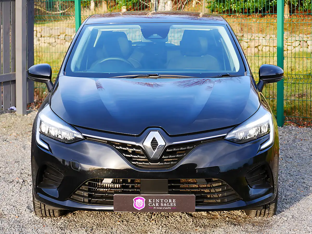 Used 2022 Renault Clio Iconic Diamond Black - Interior and Exterior details 3