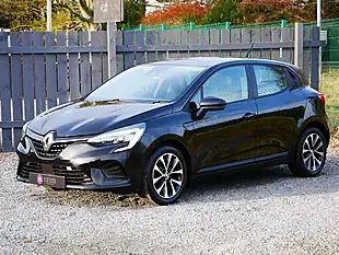 Used 2022 Renault Clio Iconic Diamond Black - Interior and Exterior details 4