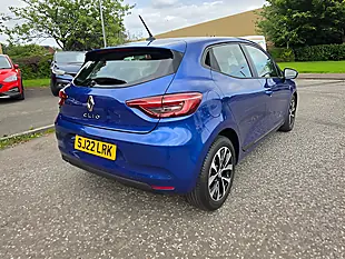 Used 2022 Renault Clio Iconic Edition Blue - Interior and Exterior details 10