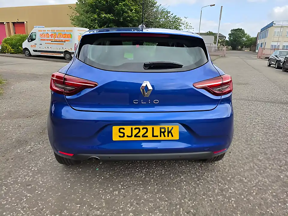 Used 2022 Renault Clio Iconic Edition Blue - Interior and Exterior details 9