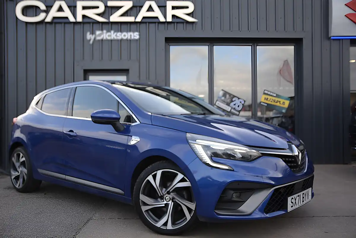 Used 2022 Renault Clio RS Line Blue - Front View