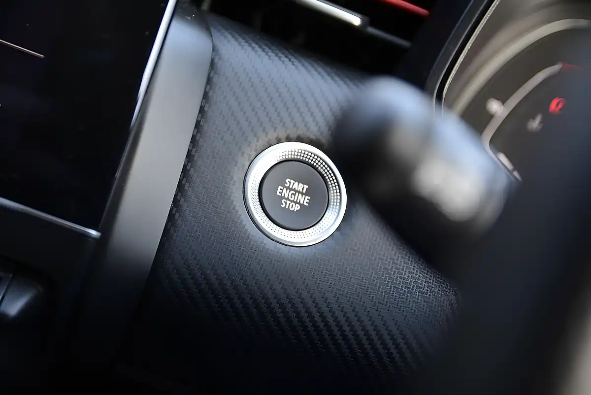 Used 2022 Renault Clio RS Line Blue - Interior and Exterior details 10