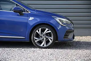 Used 2022 Renault Clio RS Line Blue - Interior and Exterior details 2