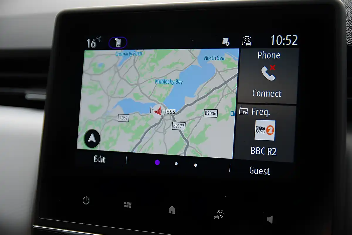 Used 2022 Renault Clio Techno Grey - Interior and Exterior details 12