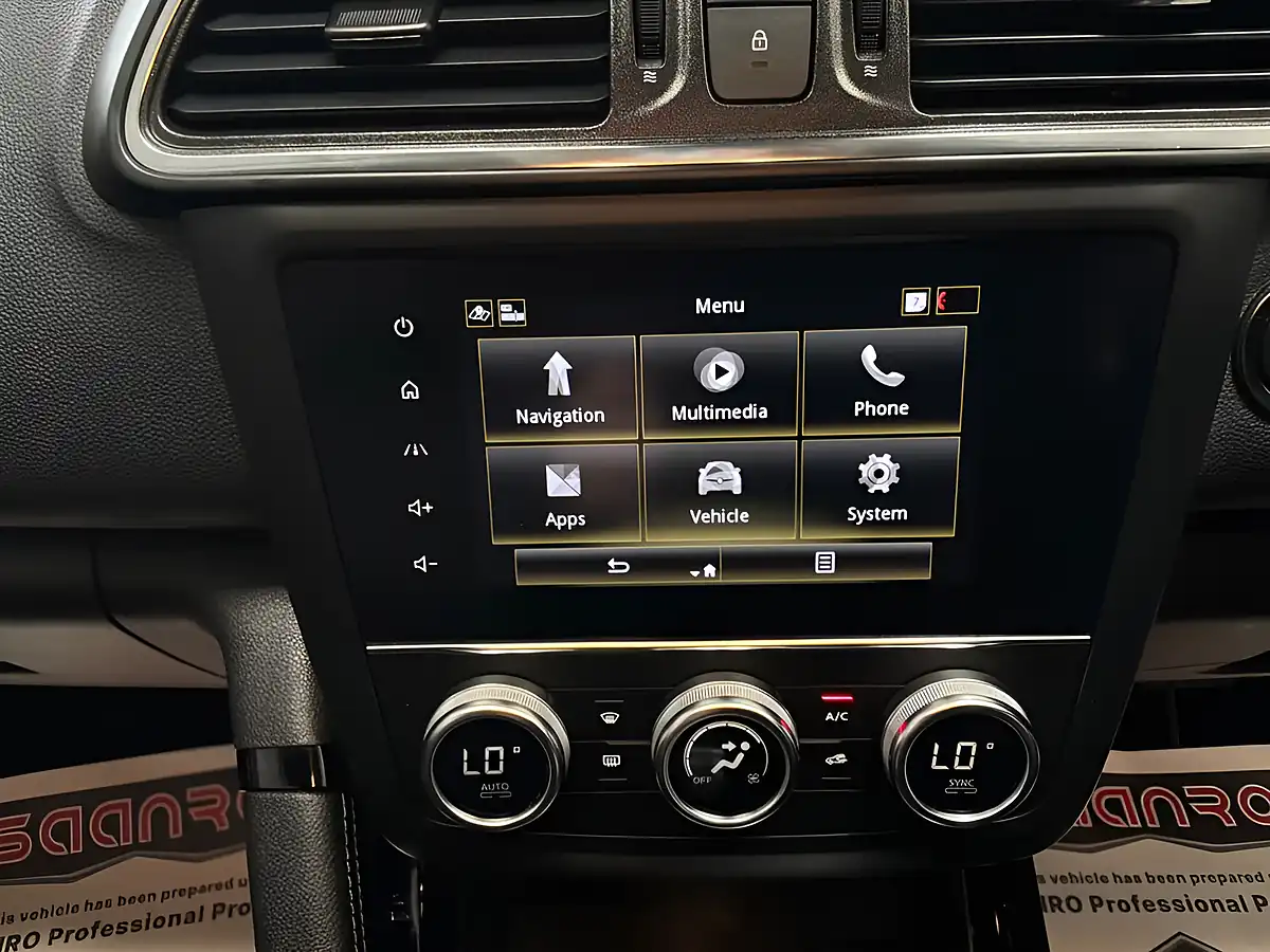 Used 2022 Renault Kadjar Equilibre Blue - Interior and Exterior details 16