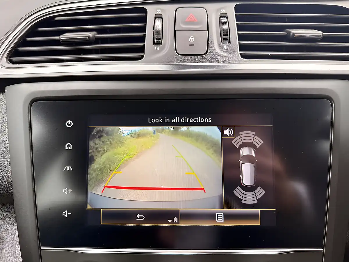 Used 2022 Renault Kadjar Equilibre Grey - Interior and Exterior details 12