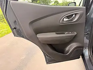 Used 2022 Renault Kadjar Equilibre Grey - Interior and Exterior details 17