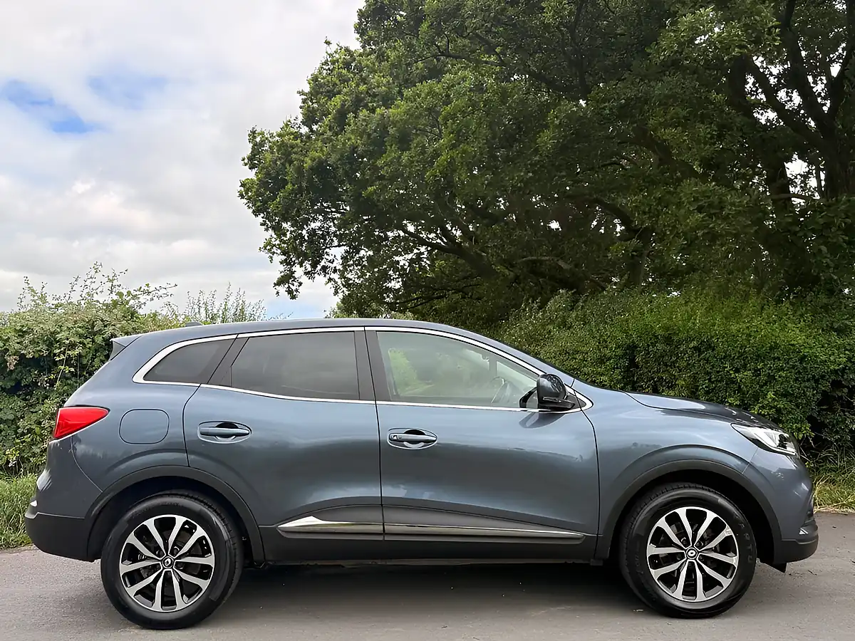 Used 2022 Renault Kadjar Equilibre Grey - Interior and Exterior details 5