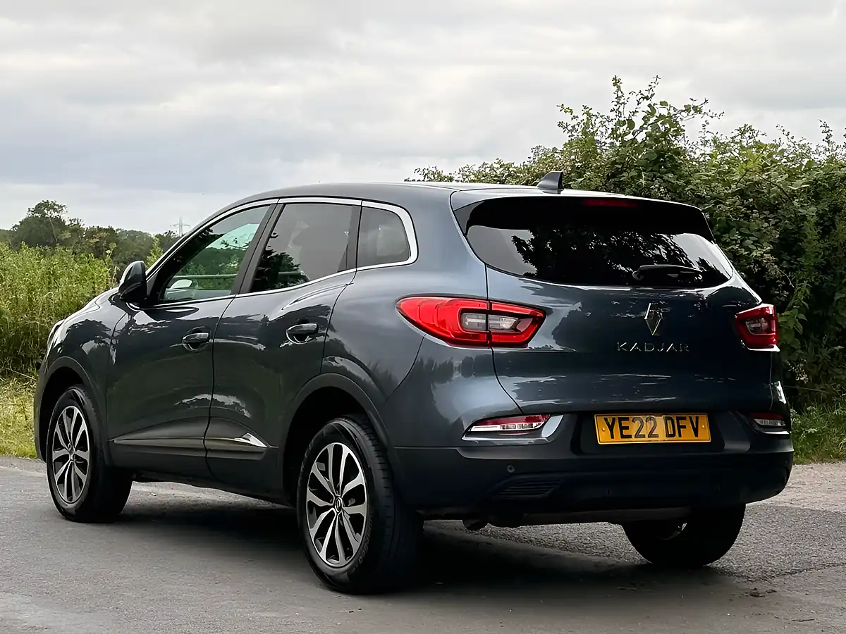 Used 2022 Renault Kadjar Equilibre Grey - Interior and Exterior details 6