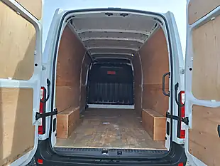 Used 2022 Renault Master 35 Business+ White - Interior and Exterior details 10