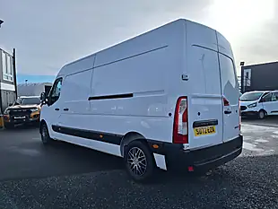 Used 2022 Renault Master 35 Business+ White - Interior and Exterior details 7