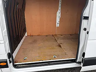 Used 2022 Renault Master Business+ Mineral White - Interior and Exterior details 12