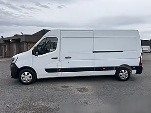 Used 2022 Renault Master Business+ Mineral White - Interior and Exterior details 8
