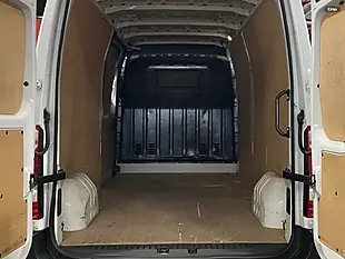 Used 2022 Renault Master Business+ White - Interior and Exterior details 6