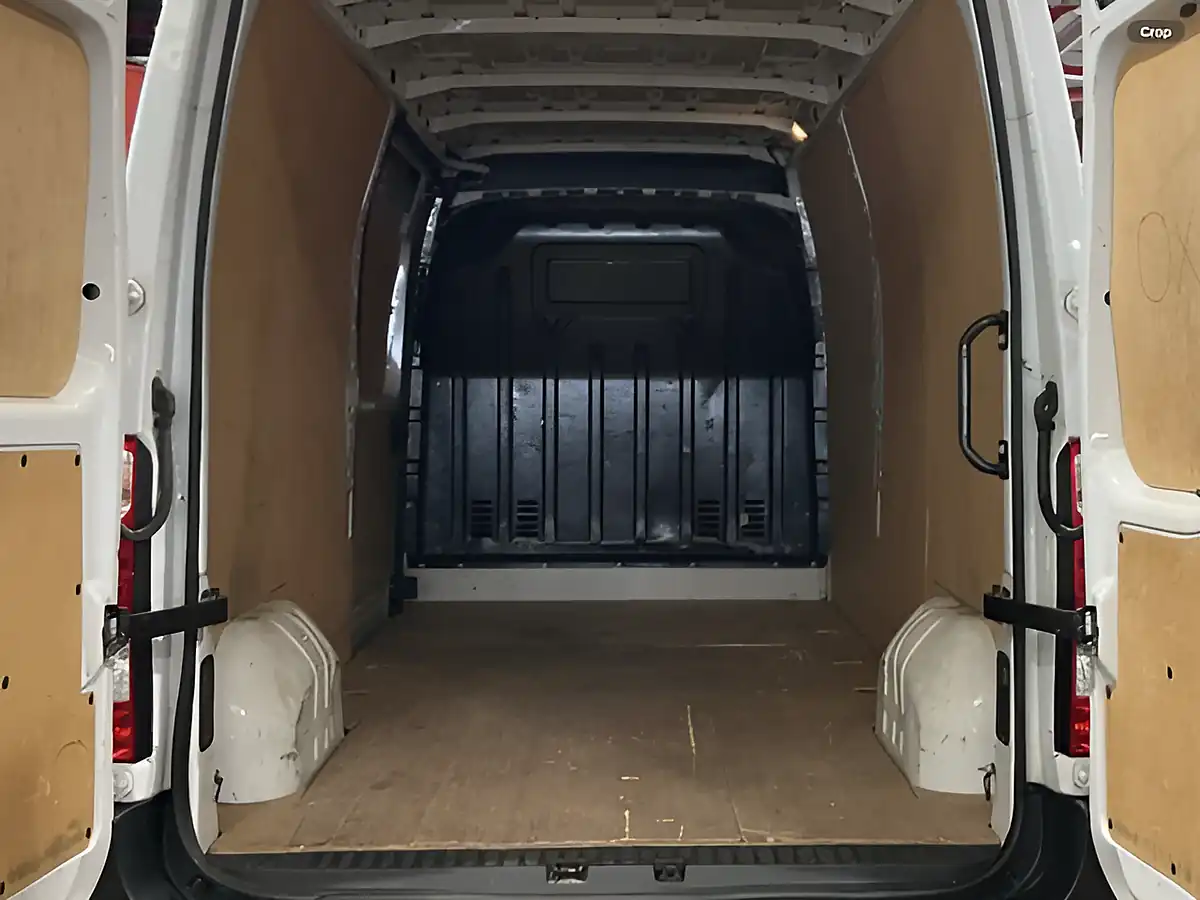 Used 2022 Renault Master Business+ White - Interior and Exterior details 6