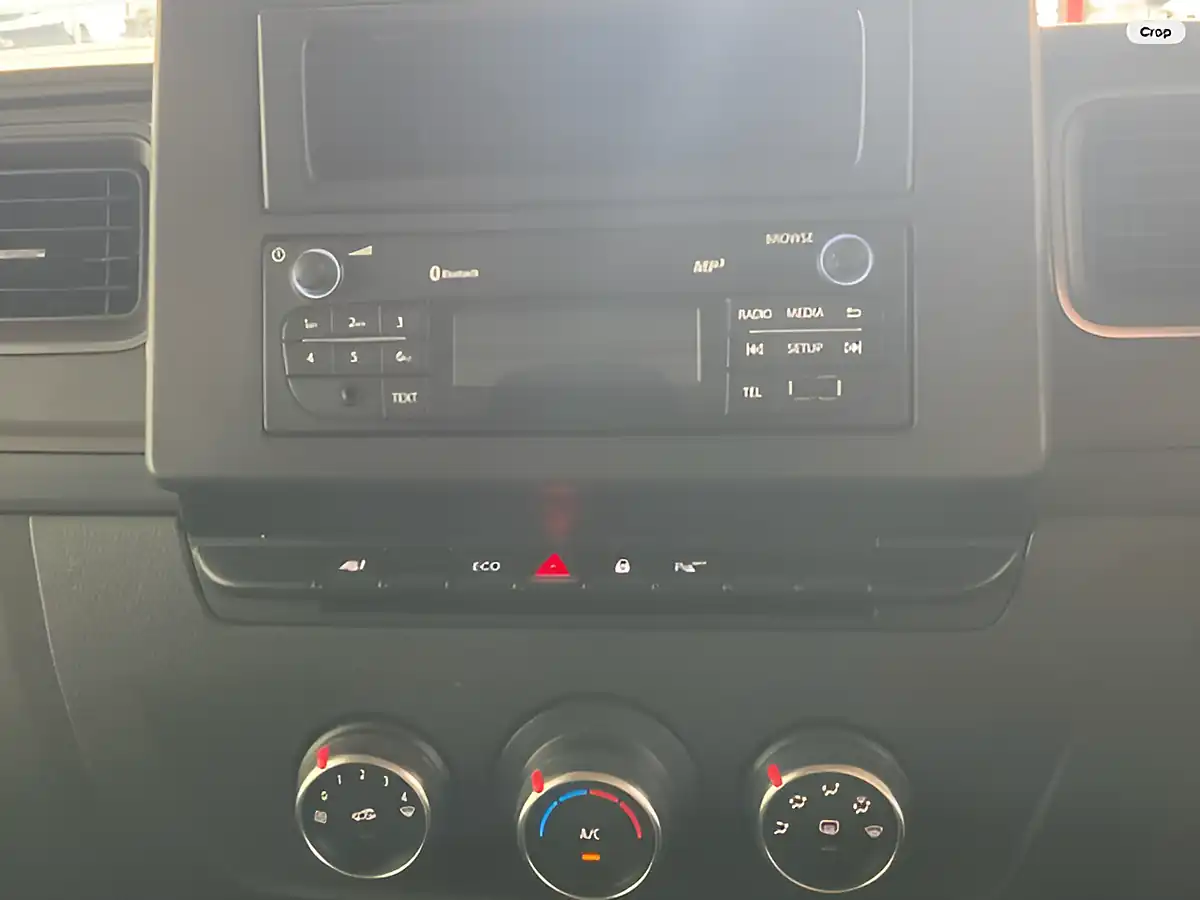 Used 2022 Renault Master Business+ White - Interior and Exterior details 7