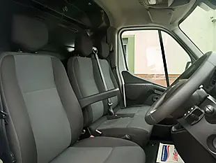 Used 2022 Renault Master Business White - Interior and Exterior details 18