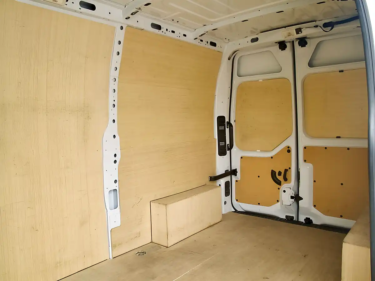 Used 2022 Renault Master Business+ White - Interior and Exterior details 12
