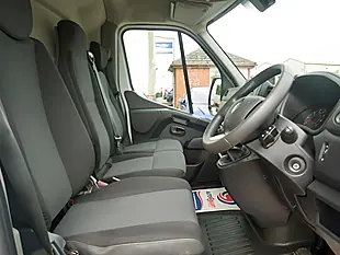 Used 2022 Renault Master Business+ White - Interior and Exterior details 18