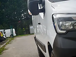 Used 2022 Renault Master Business+ White - Interior and Exterior details 7