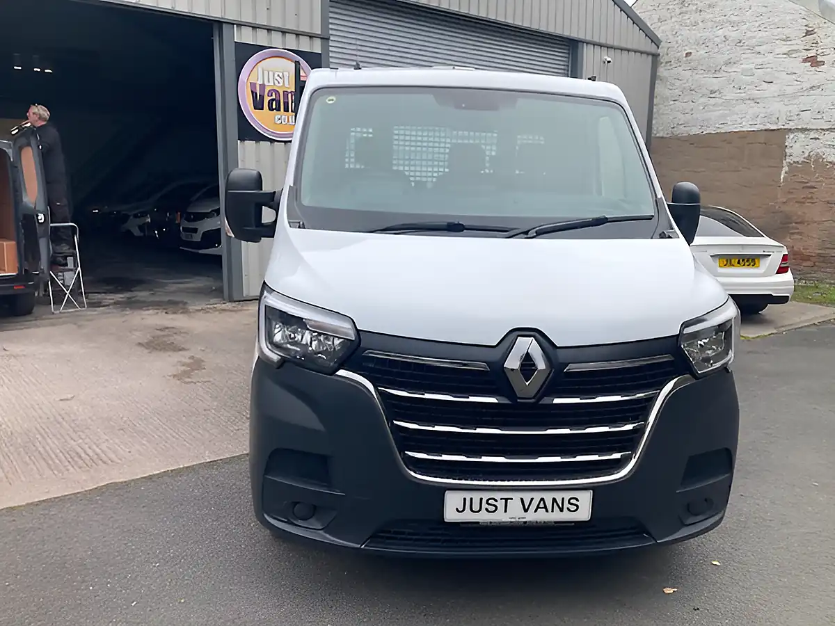 Used 2022 Renault Master Business White - Interior and Exterior details 2
