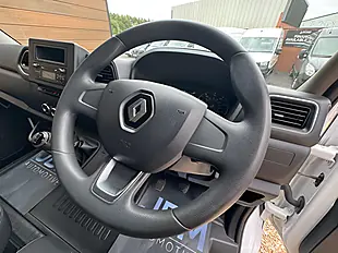 Used 2022 Renault Master LM35 Business+ Mineral White - Interior and Exterior details 17