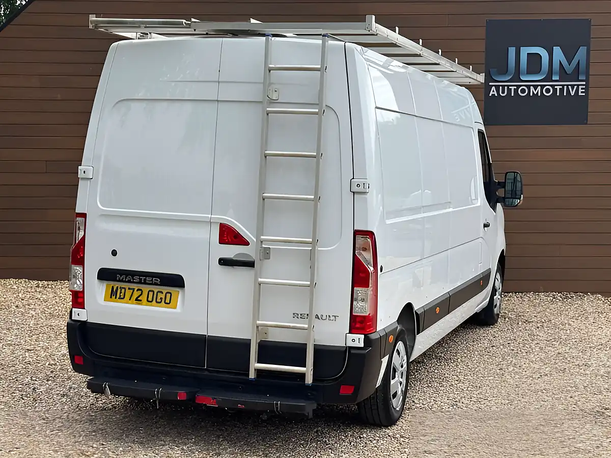 Used 2022 Renault Master LM35 Business+ Mineral White - Interior and Exterior details 3
