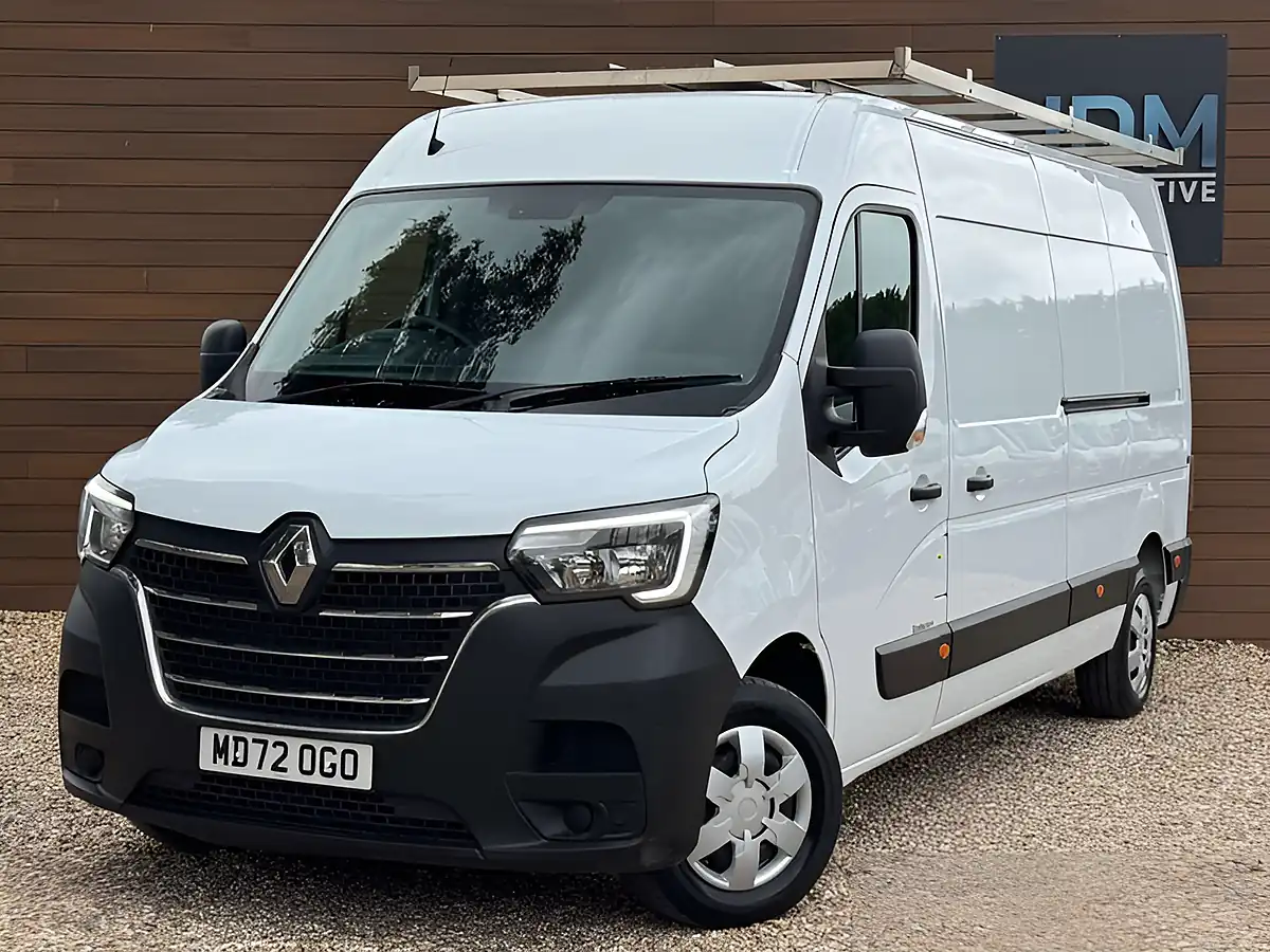 Used 2022 Renault Master LM35 Business+ Mineral White - Interior and Exterior details 9