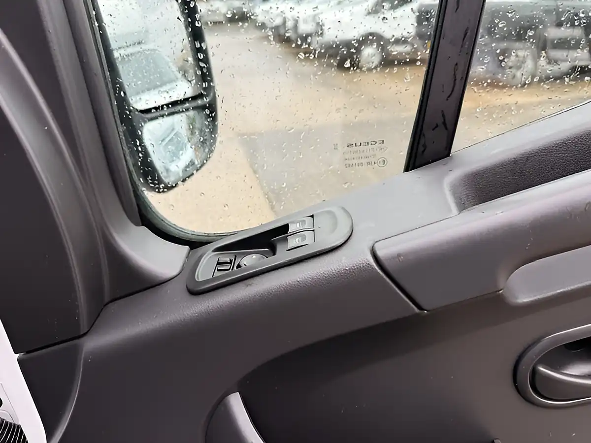 Used 2022 Renault Master MM35 Business Plus White - Interior and Exterior details 19