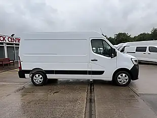 Used 2022 Renault Master MM35 Business Plus White - Interior and Exterior details 2