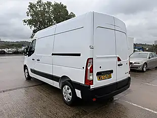 Used 2022 Renault Master MM35 Business Plus White - Interior and Exterior details 5