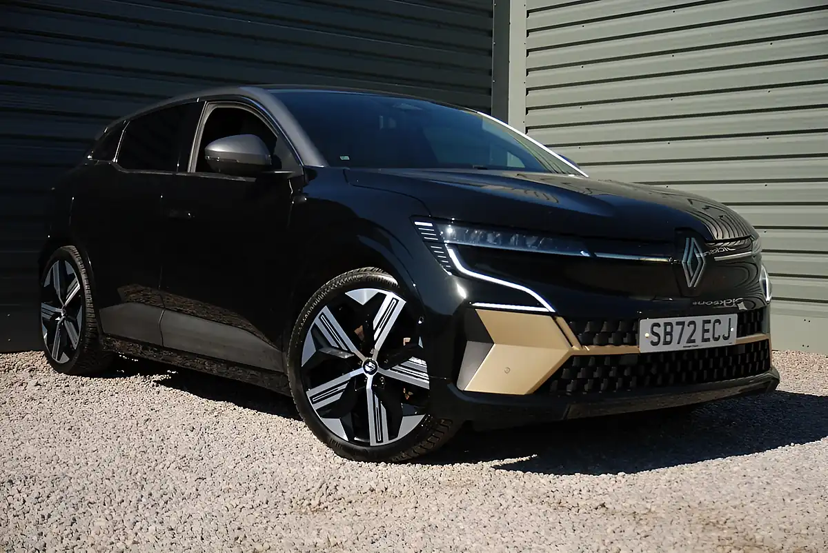 Used 2022 Renault Megane E-Tech Launch Edition Black - Interior and Exterior details 6