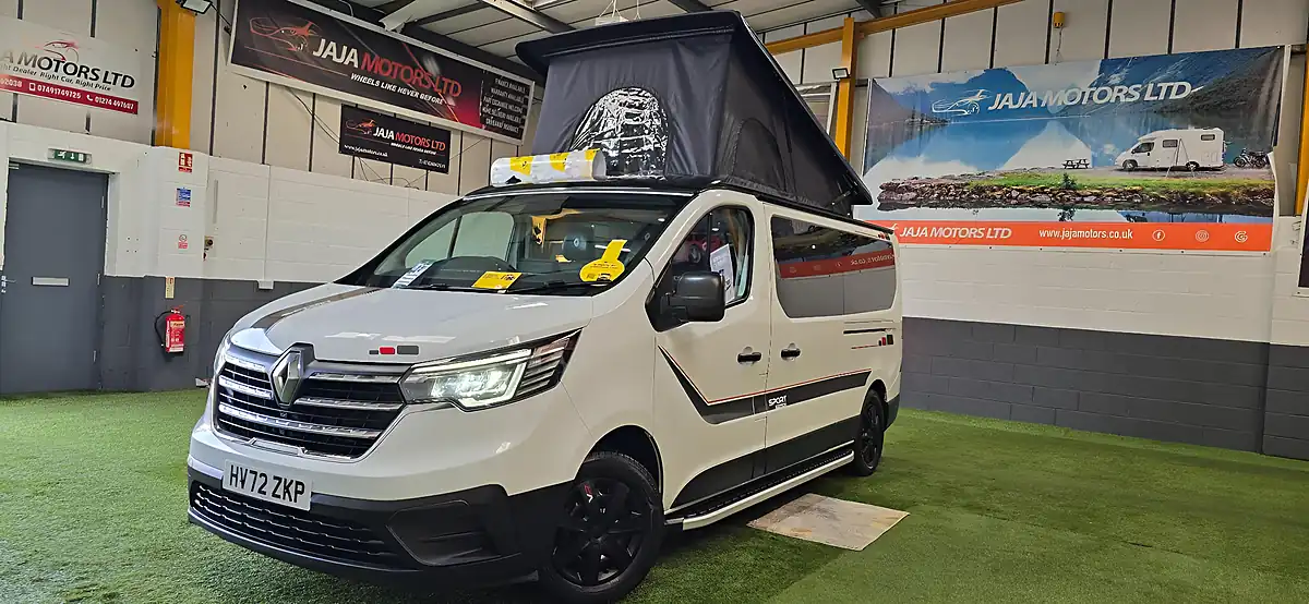Used 2022 Renault Trafic Business+ Camper Van White - Interior and Exterior details 12