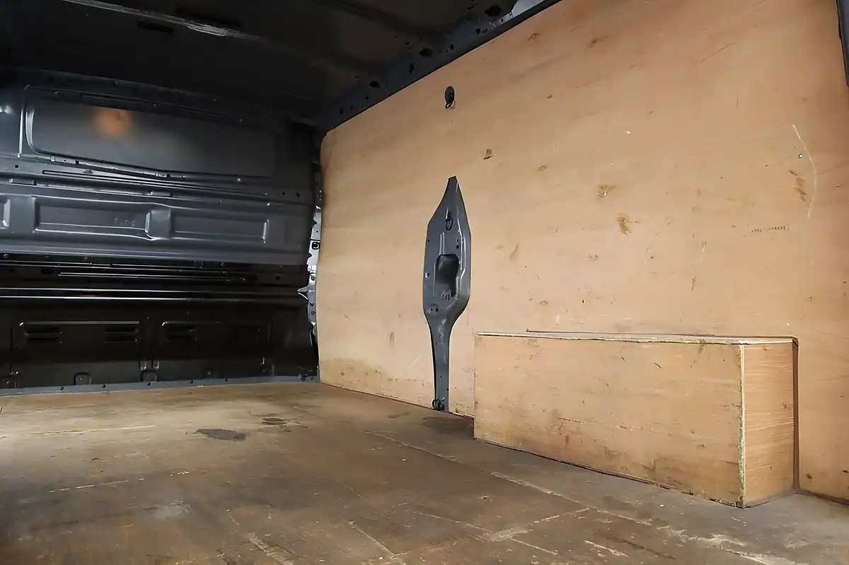 Used 2022 Renault Trafic Business Grey - Interior and Exterior details 13