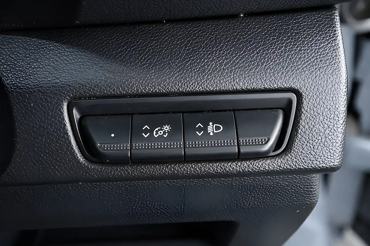 Used 2022 Renault Trafic Business Grey - Interior and Exterior details 17