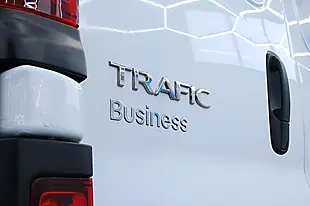 Used 2022 Renault Trafic Business High Roof White - Interior and Exterior details 10