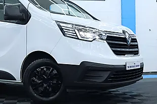 Used 2022 Renault Trafic Business High Roof White - Interior and Exterior details 2