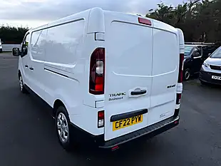 Used 2022 Renault Trafic Business+ White - Interior and Exterior details 16