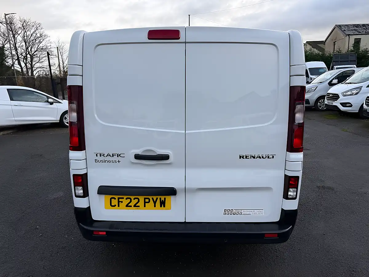 Used 2022 Renault Trafic Business+ White - Interior and Exterior details 19