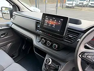 Used 2022 Renault Trafic Business+ White - Interior and Exterior details 5