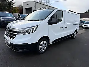 Used 2022 Renault Trafic Business+ White - Interior and Exterior details 8