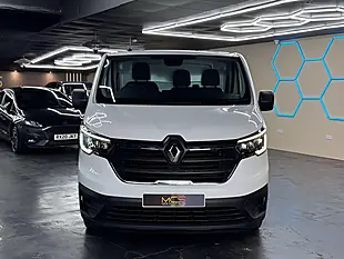 Used 2022 Renault Trafic Business White - Interior and Exterior details 2