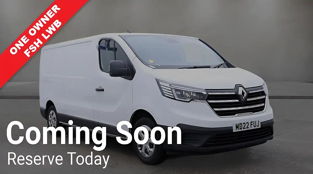 Used 2022 Renault Trafic Business+ White - Front View