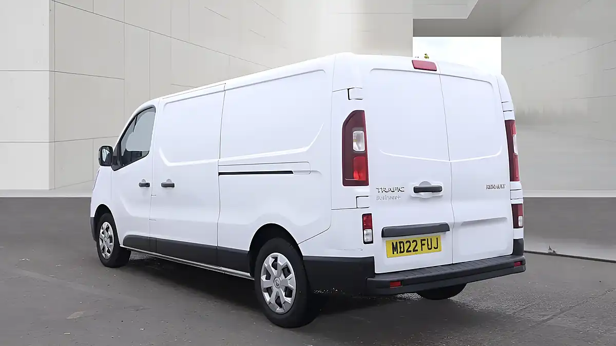 Used 2022 Renault Trafic Business+ White - Interior and Exterior details 3