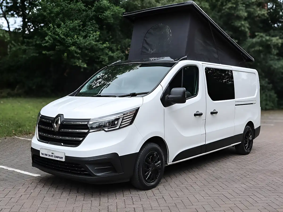 Used 2022 Renault Trafic Business+ White - Interior and Exterior details 4