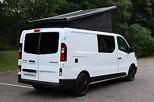 Used 2022 Renault Trafic Business+ White - Interior and Exterior details 6