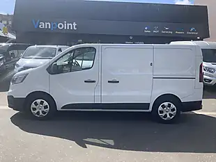 Used 2022 Renault Trafic Business+ White - Interior and Exterior details 7